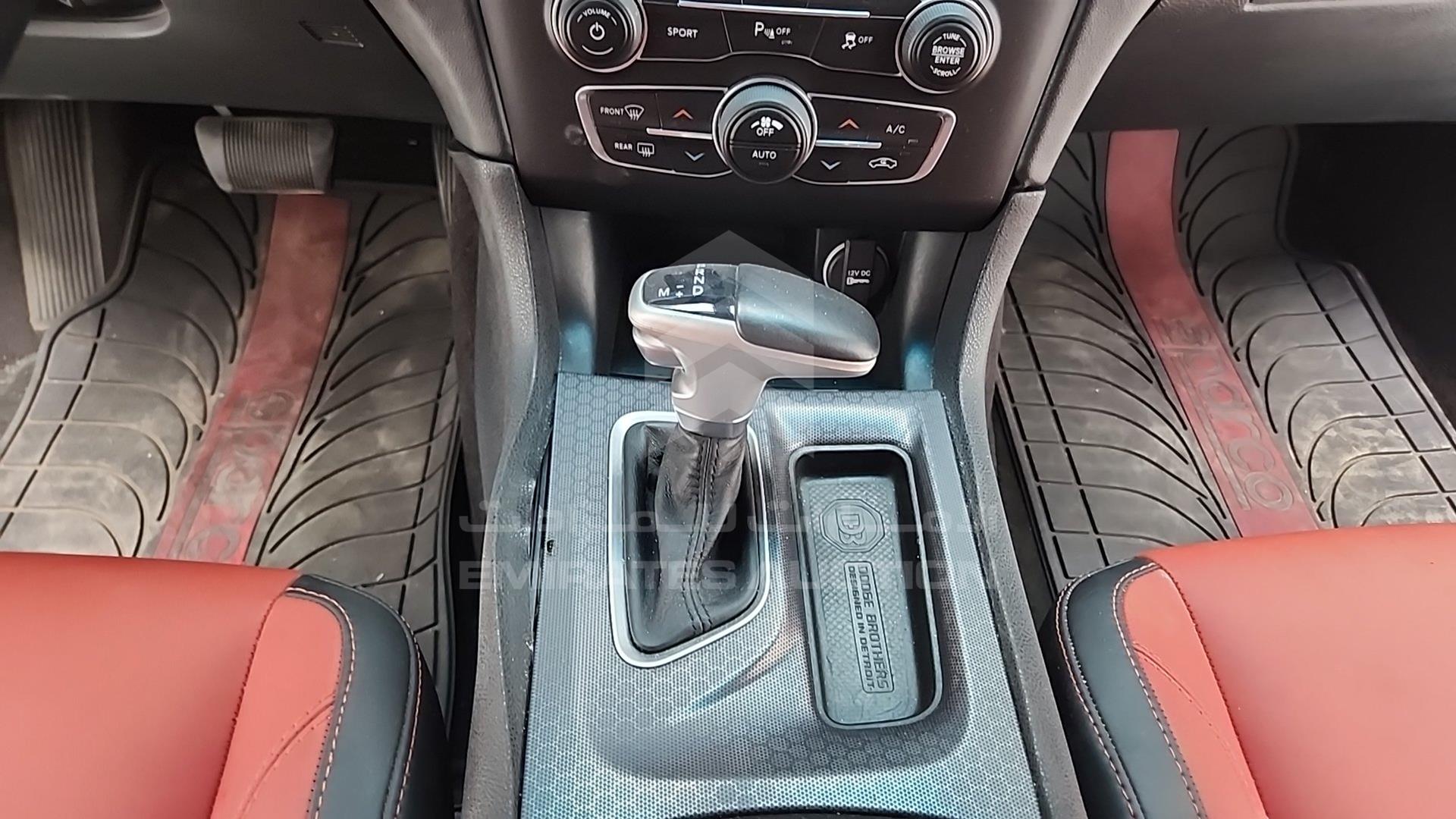 2018 DODGE CHARGER VIN: 2C3CDXCT2JH237963