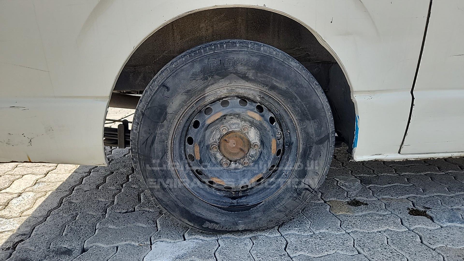 2009 TOYOTA HIACE VIN: JTFHX02P190043646