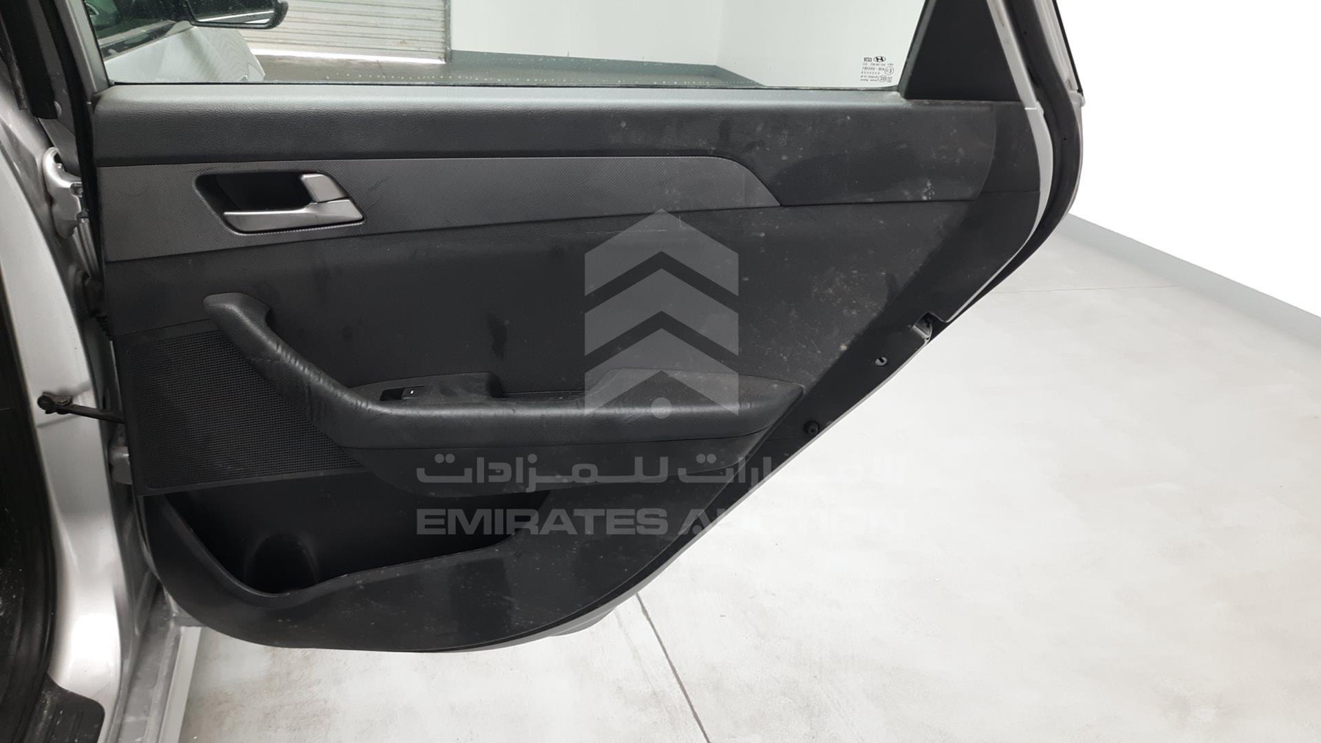 2019 HYUNDAI SONATA VIN: KMHE24130KA093014