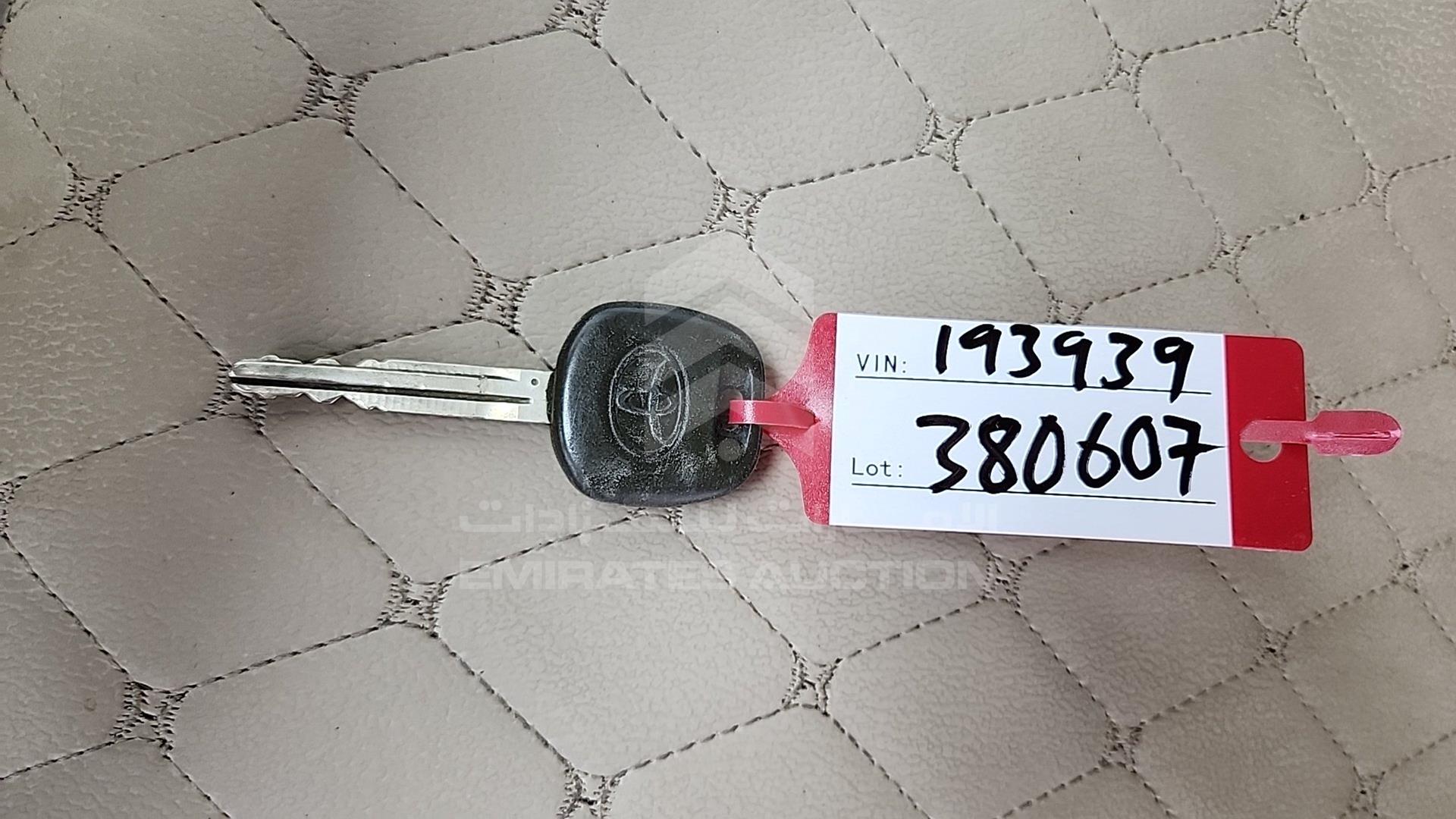 2010 TOYOTA YARIS VIN: JTDBW9237A1193939