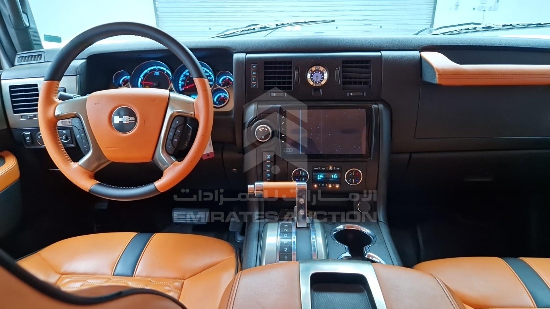 2008 HUMMER H2 VIN: 5GRGN23898H105600