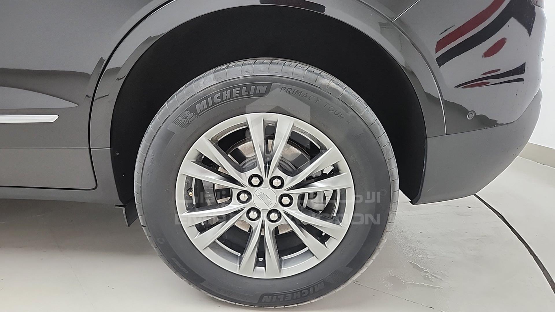 2021 CADILLAC XT 5 VIN: 1GYKNCRS7MZ137237