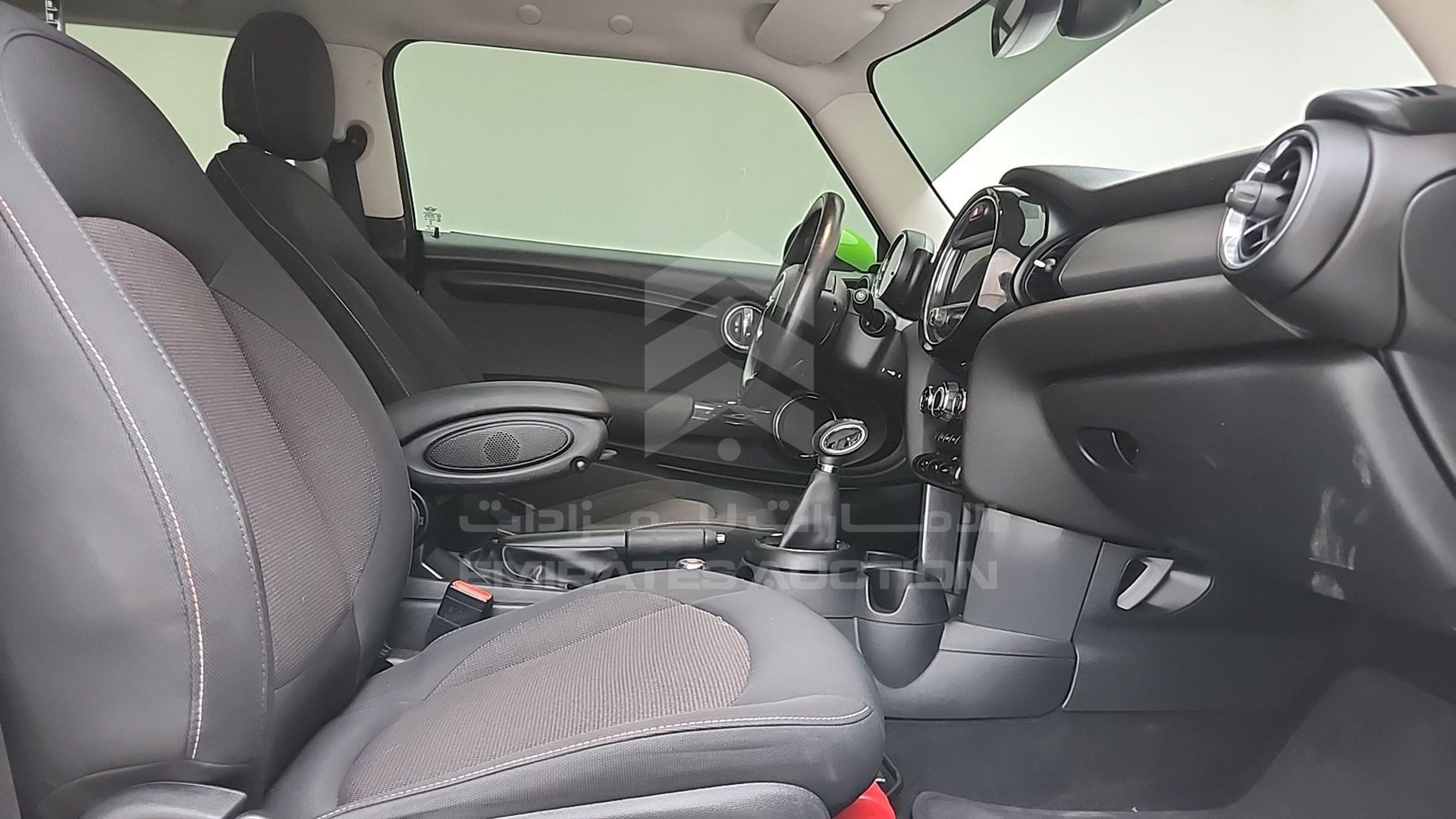 2017 MINI COOPER VIN: WMWXM5104H2A72348