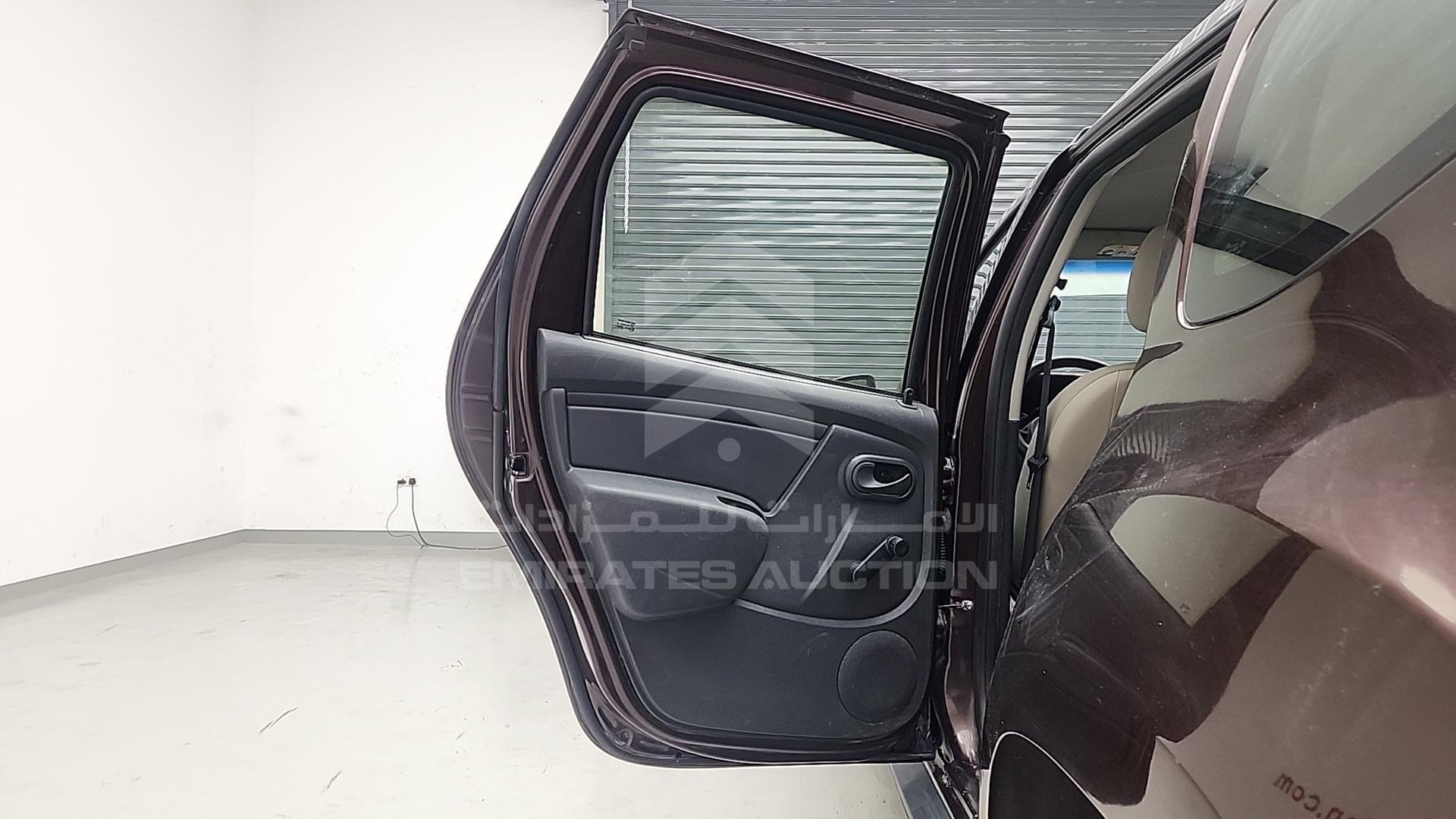 2017 RENAULT DUSTER VIN: VF1HSRCH9HA531771