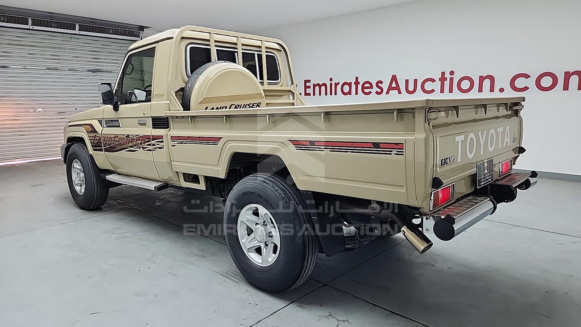 2020 TOYOTA LAND CRUISER VIN: JTFLU73J7LB026139