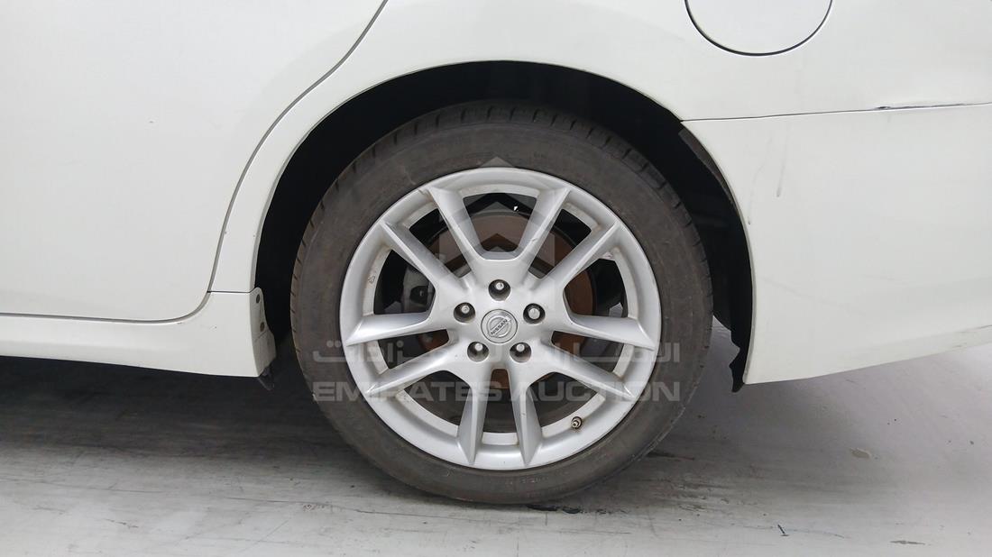 2014 Nissan Maxima — Rear Left Tyre — Photo 40