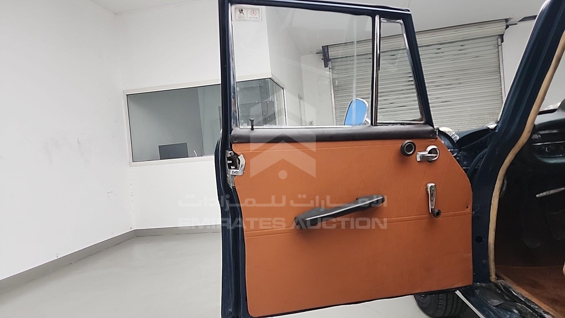 1965 MERCEDES 200 VIN: 11001010113782