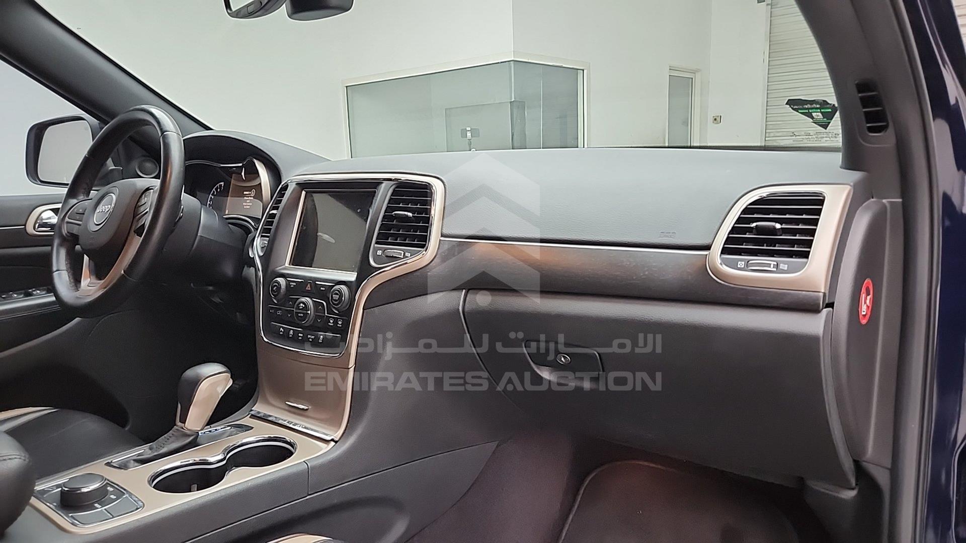 2017 JEEP GRAND CHEROKEE VIN: 1C4RJFAG4HC614109