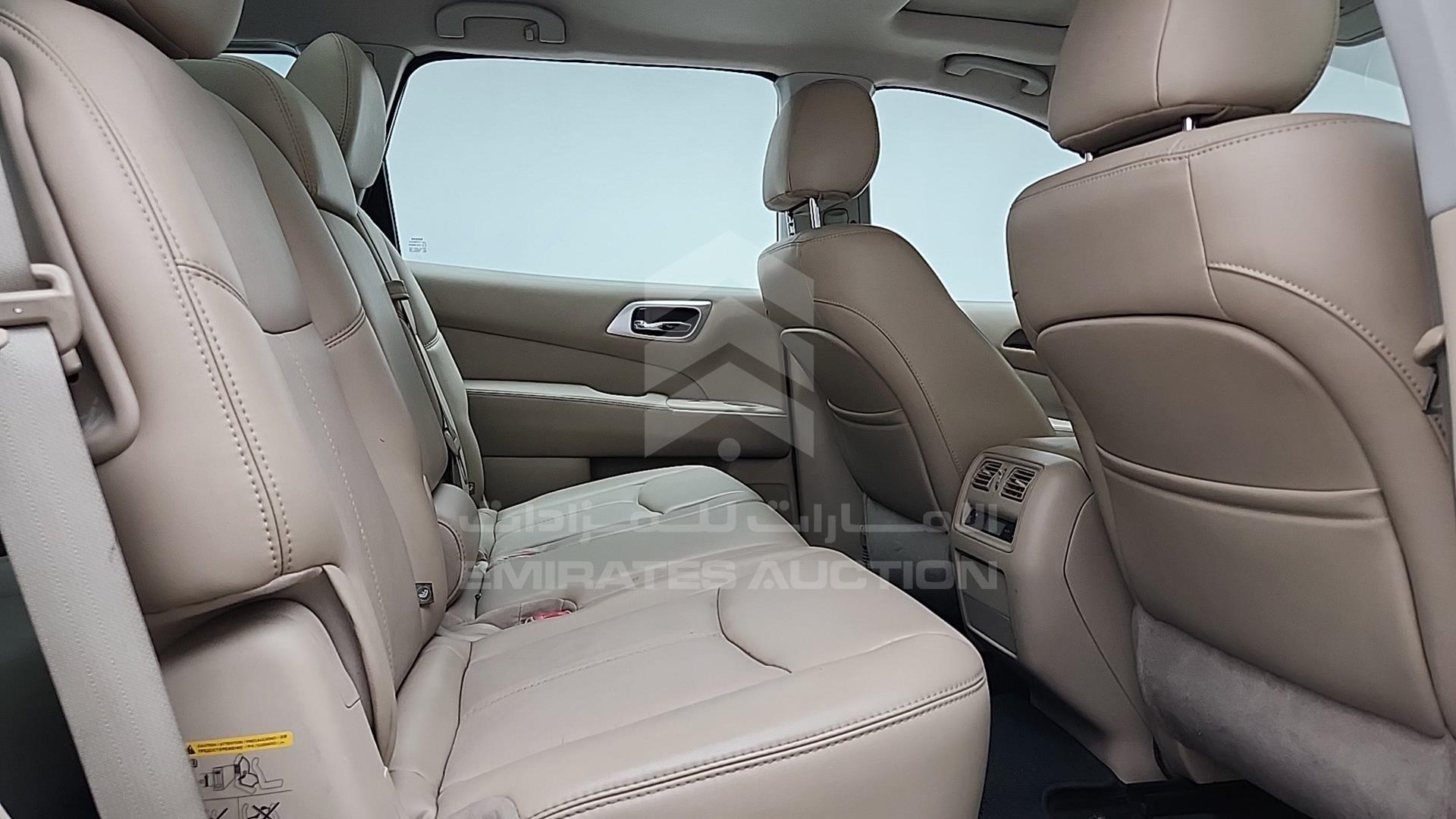 2018 NISSAN PATHFINDER VIN: 5N1CR2M88JC600372