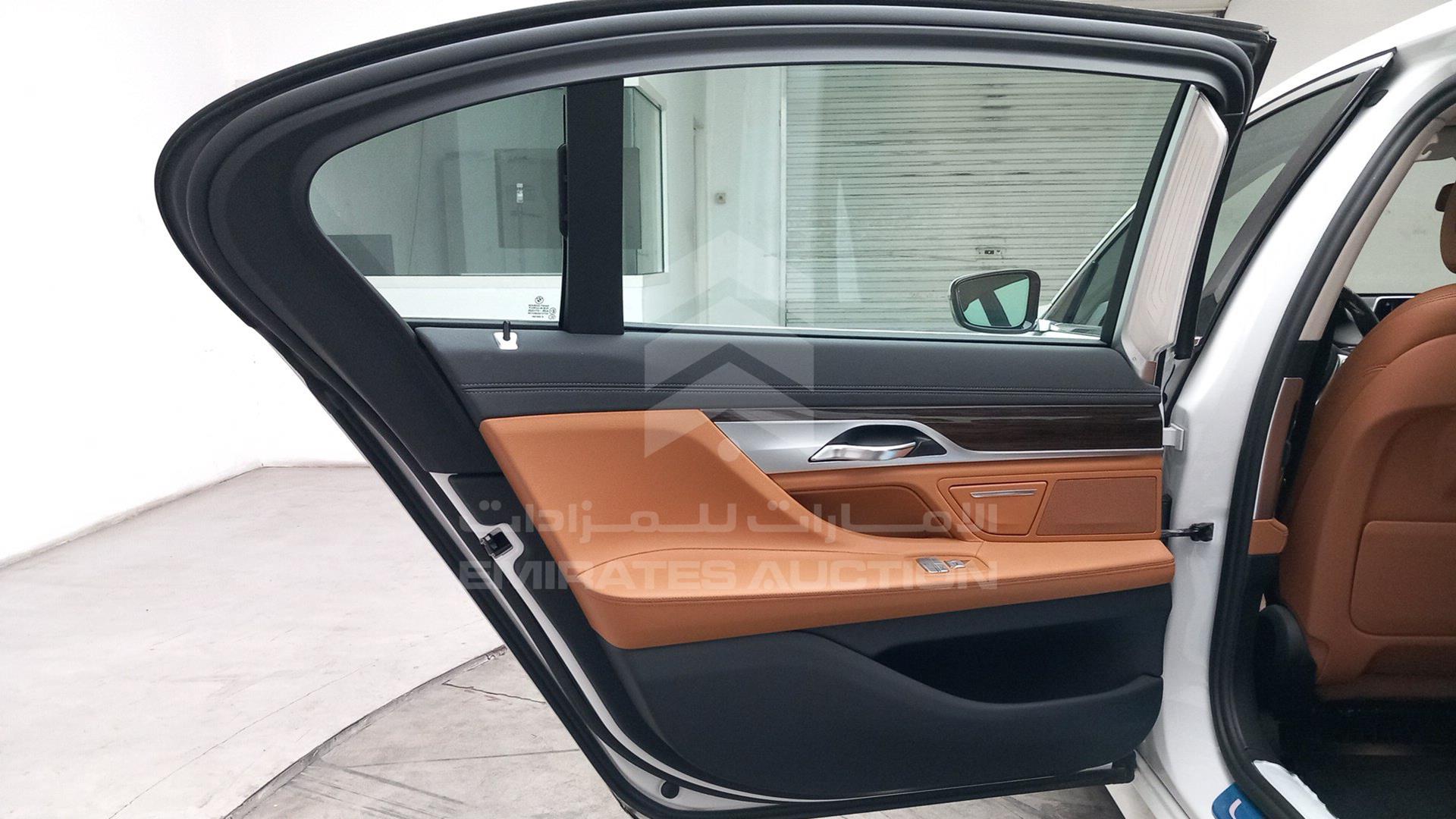 2017 BMW 740 LI VIN: WBA7E2108HG409051