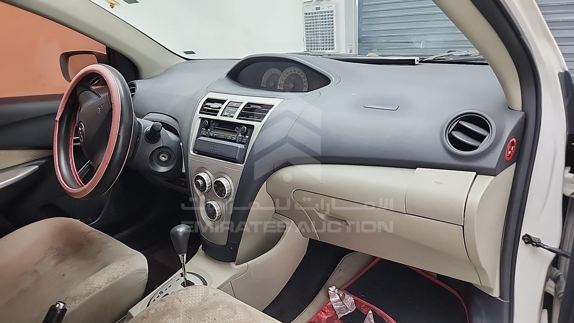 2006 TOYOTA YARIS VIN: JTDBW933261002594