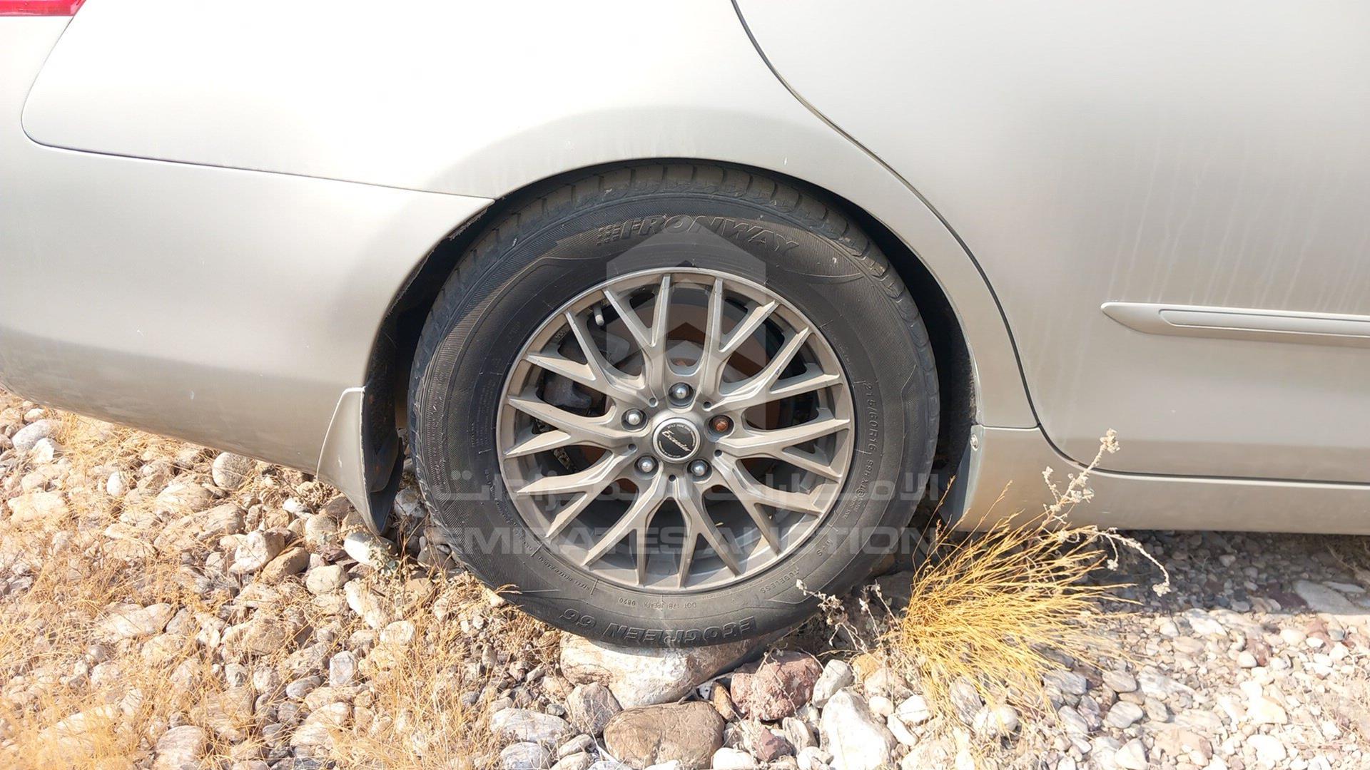 2008 TOYOTA CAMRY VIN: 6T1BE42KX8X492880
