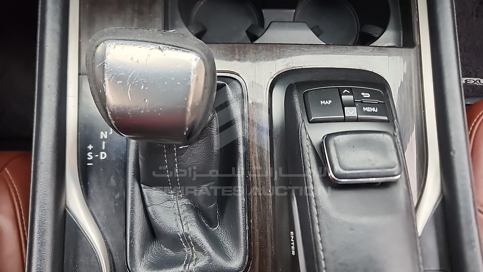 2017 LEXUS LX 570 VIN: JTJHY00W7H4233309