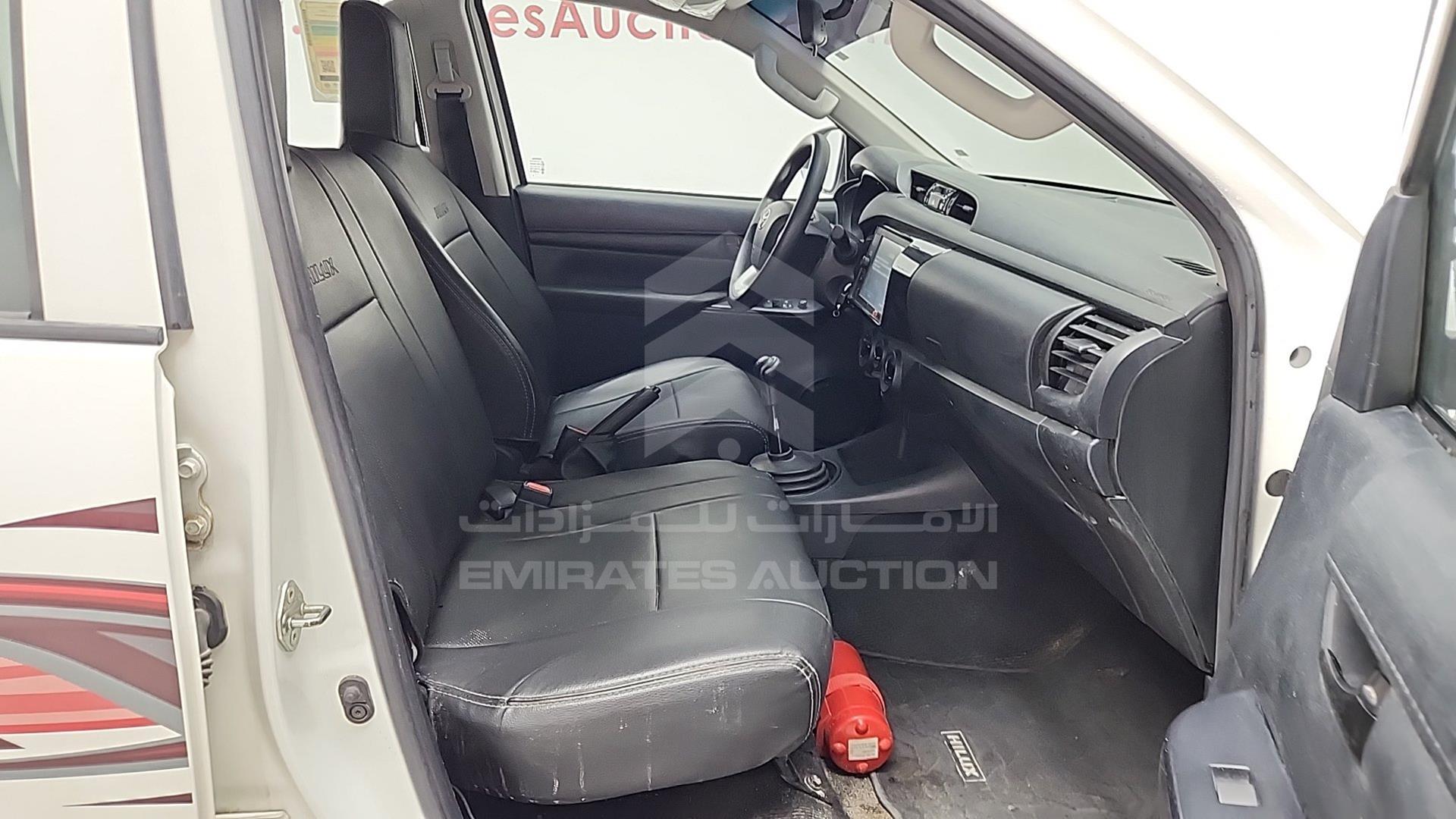 2023 TOYOTA HILUX VIN: MR0DB9CD9P5004089