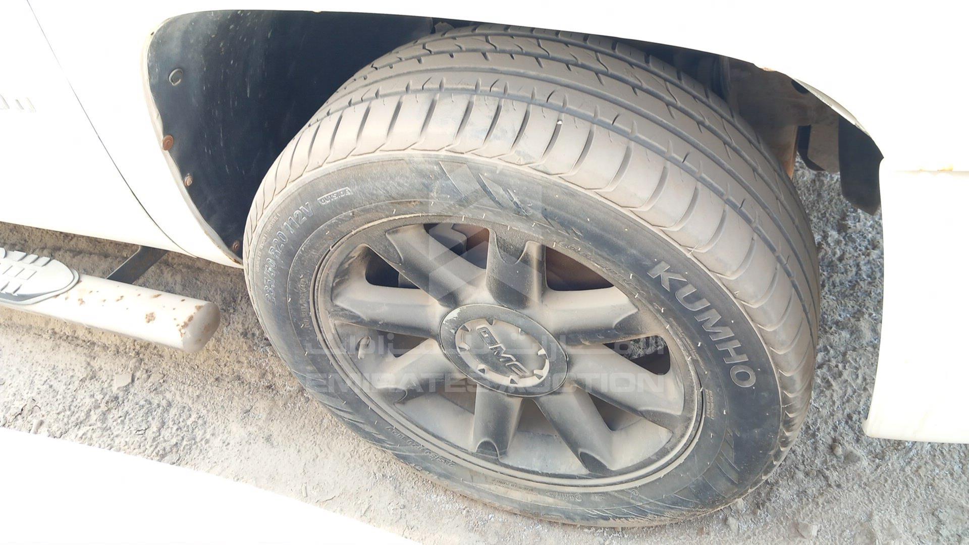 2010 CHEVROLET SILVERADO VIN: 1GCSCPEA3AZ101329