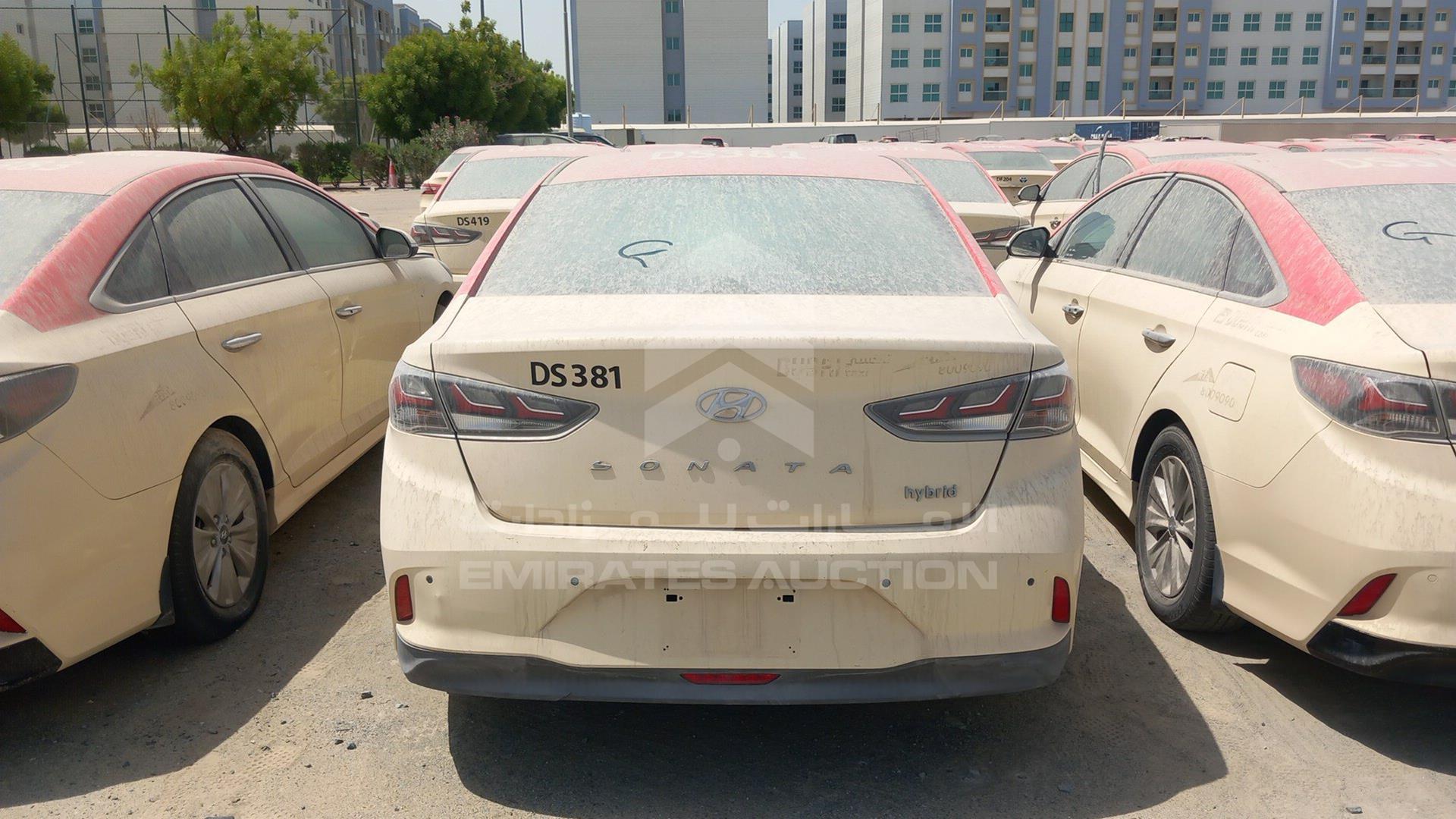 2018 HYUNDAI SONATA VIN: KMHE24135JA082122