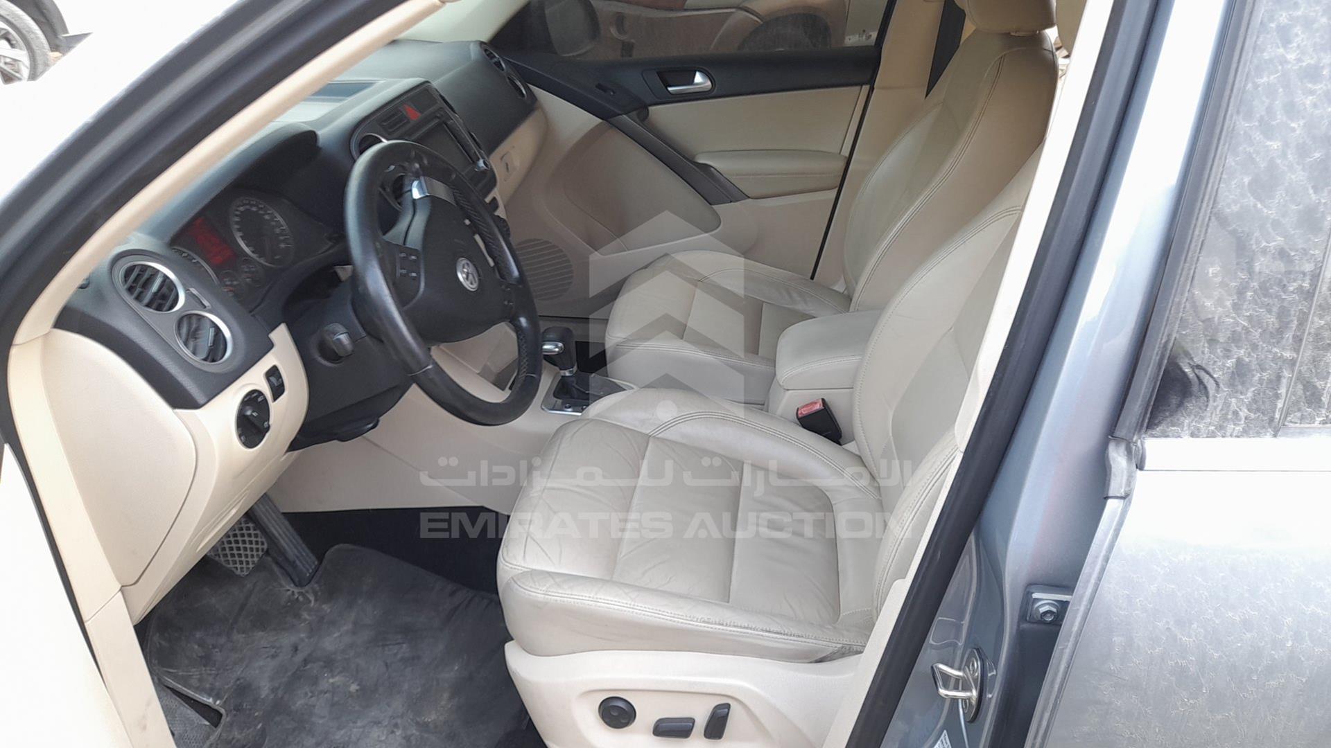 2009 VOLKSWAGEN TIGUAN VIN: WVGCE15N29W019177