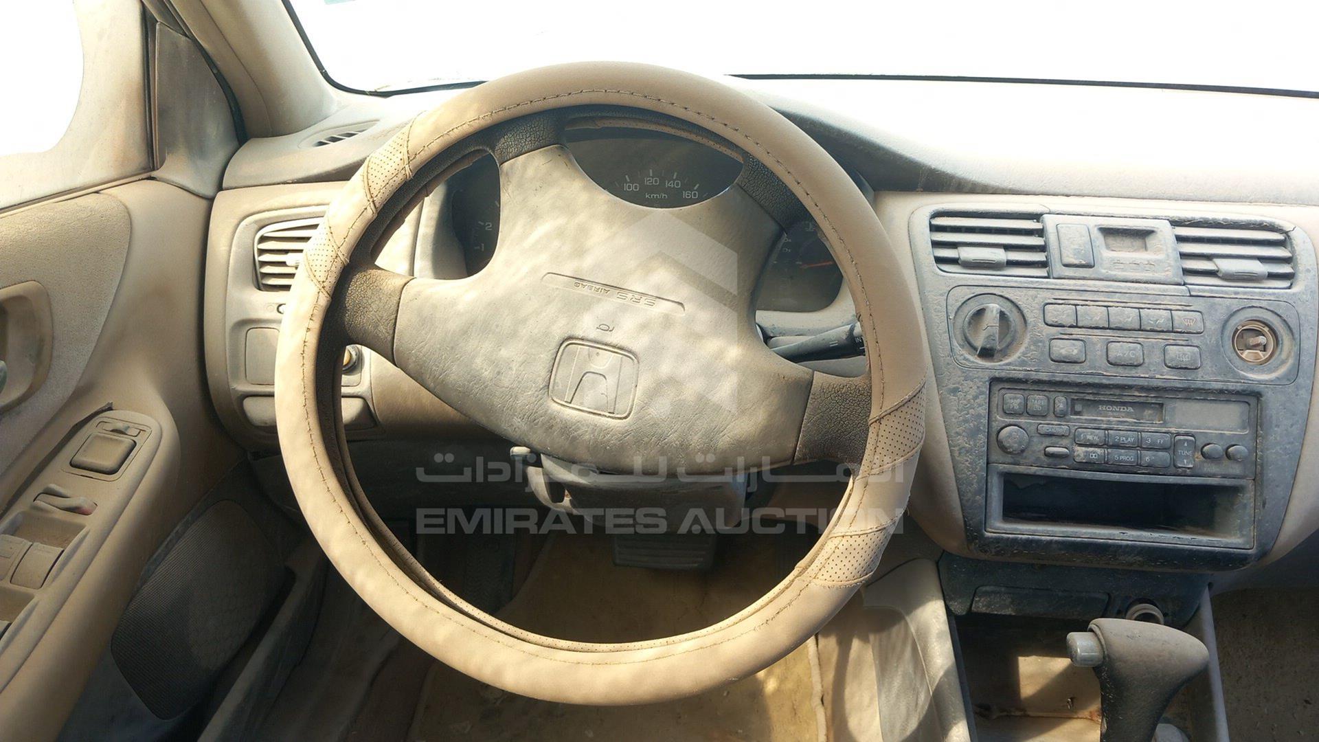 2002 HONDA ACCORD VIN: JHMCF86302C402600