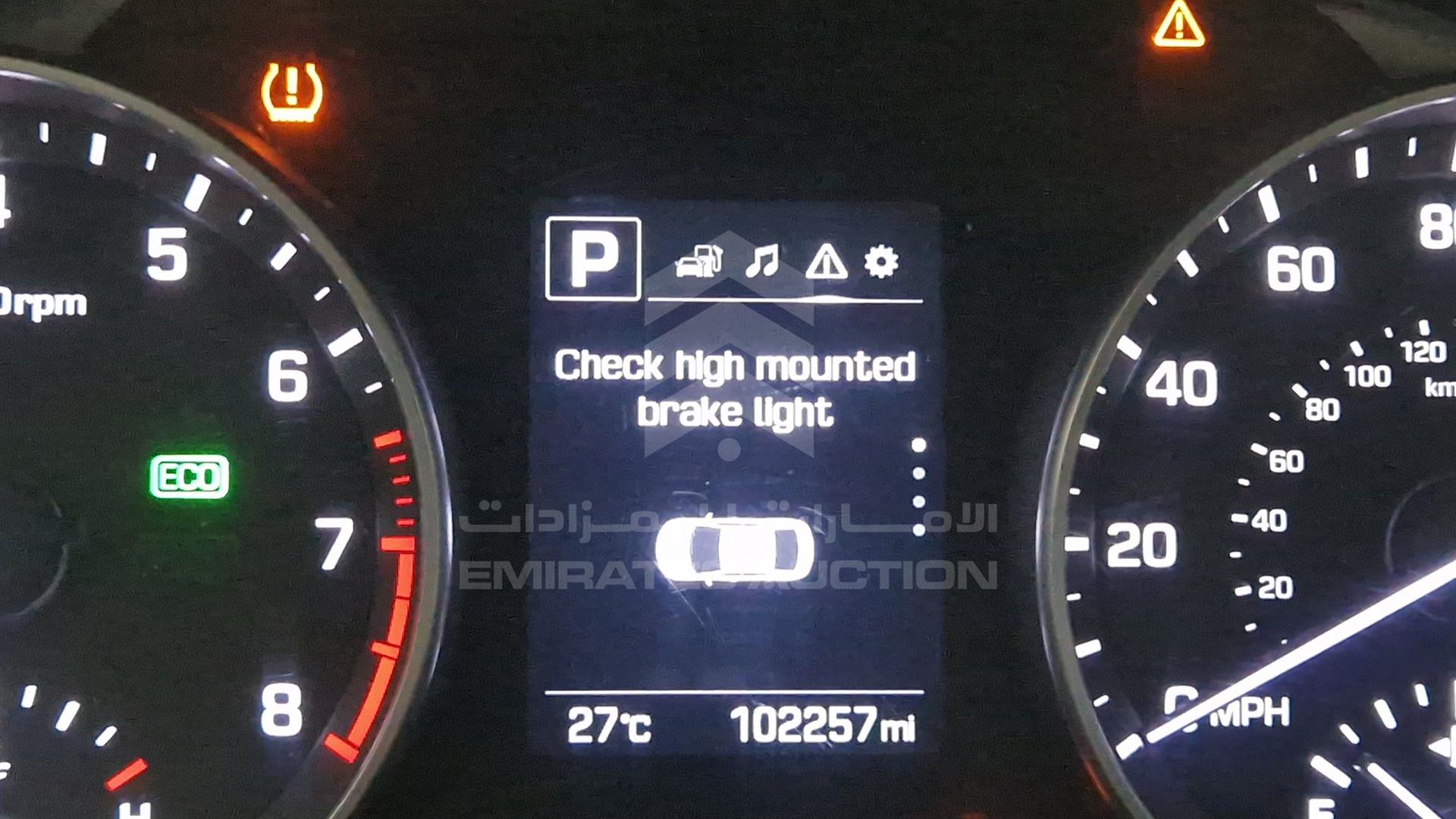2017 HYUNDAI ELANTRA VIN: 5NPD84LF6HH058582