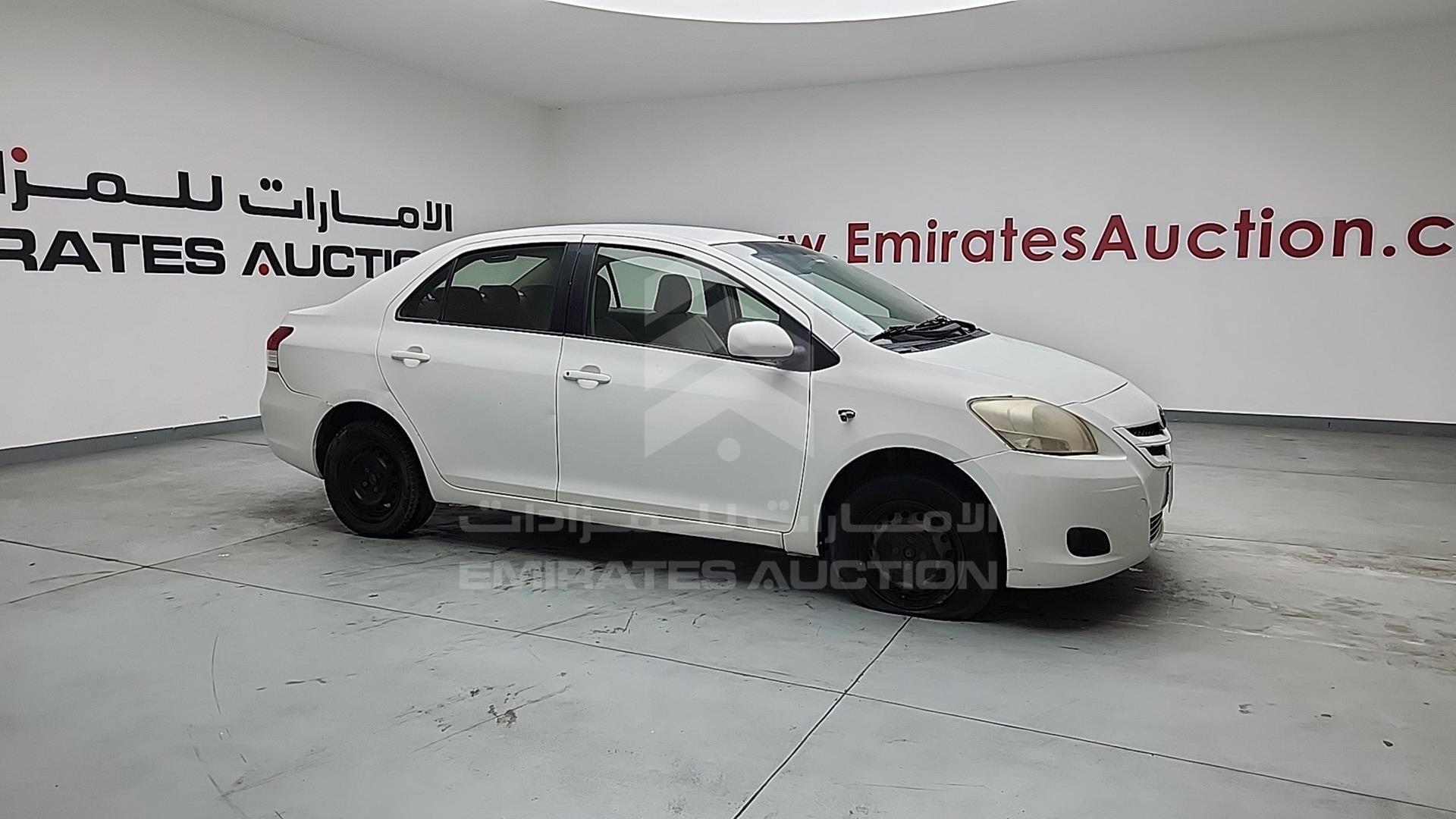 2009 TOYOTA YARIS VIN: JTDBW923494025637