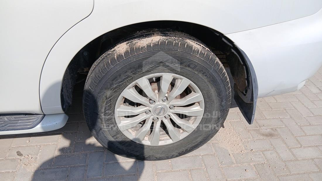 نيسان باترول 2019 — الإطار الخلفي الأيسر — صورة 33