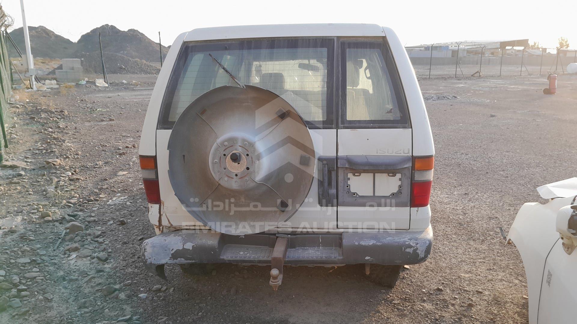 1999 ISUZU TROOPER VIN: JACDH58W4X7G00460