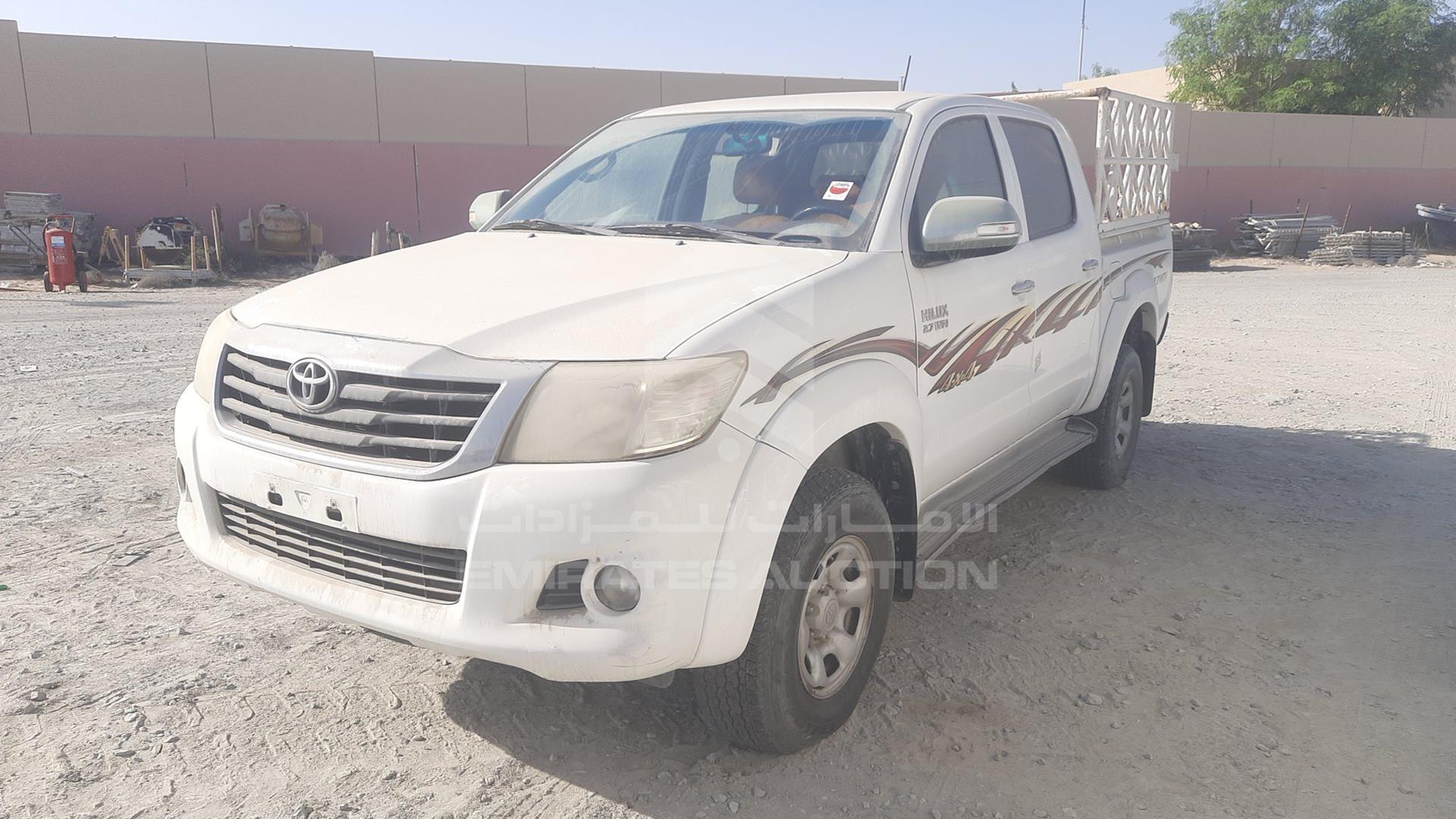 2014 TOYOTA HILUX VIN: MR0FX22G5E1111738