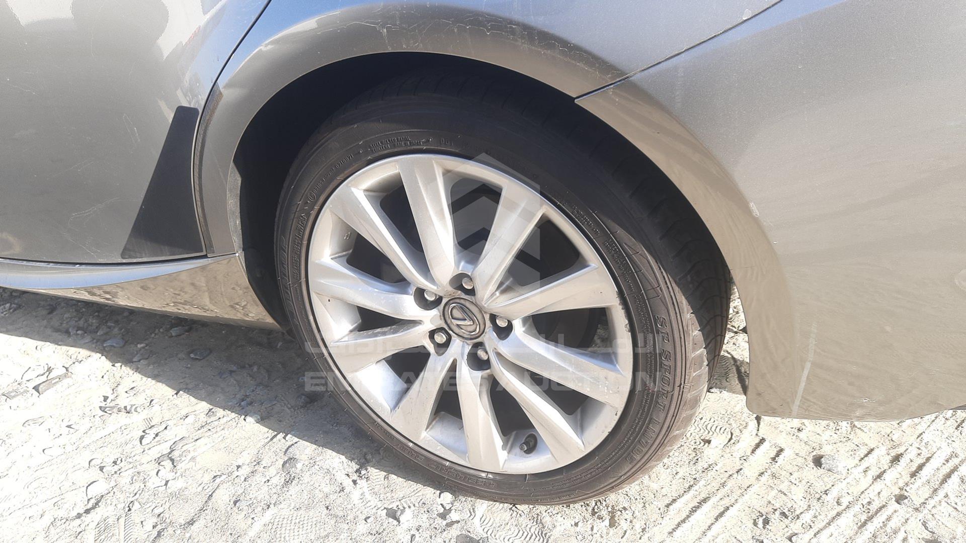 2014 LEXUS IS 250 VIN: JTHBF5D21E5040872