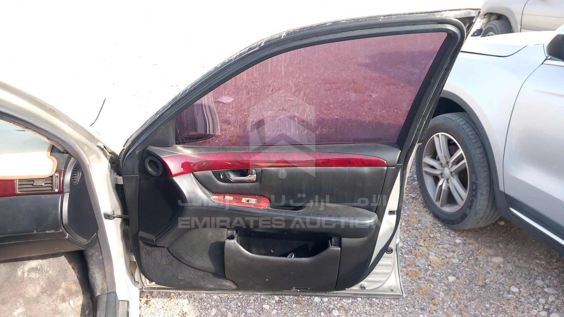 2002 LEXUS LS 430 VIN: JTHBN30F920058318