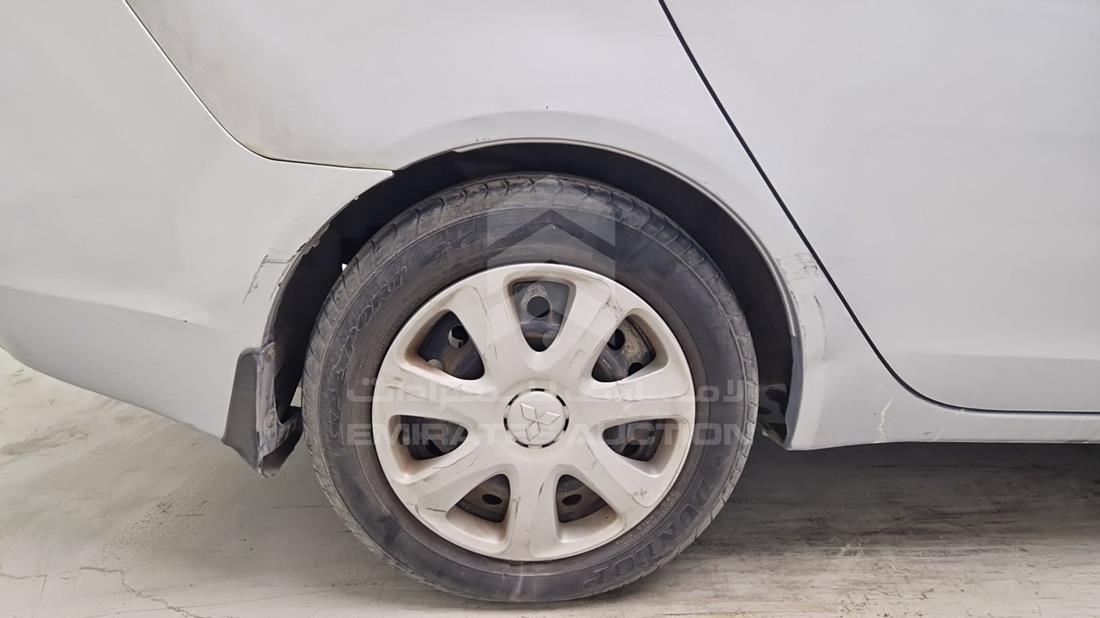 2013 Mitsubishi Lancer — Rear Right Tyre — Photo 39