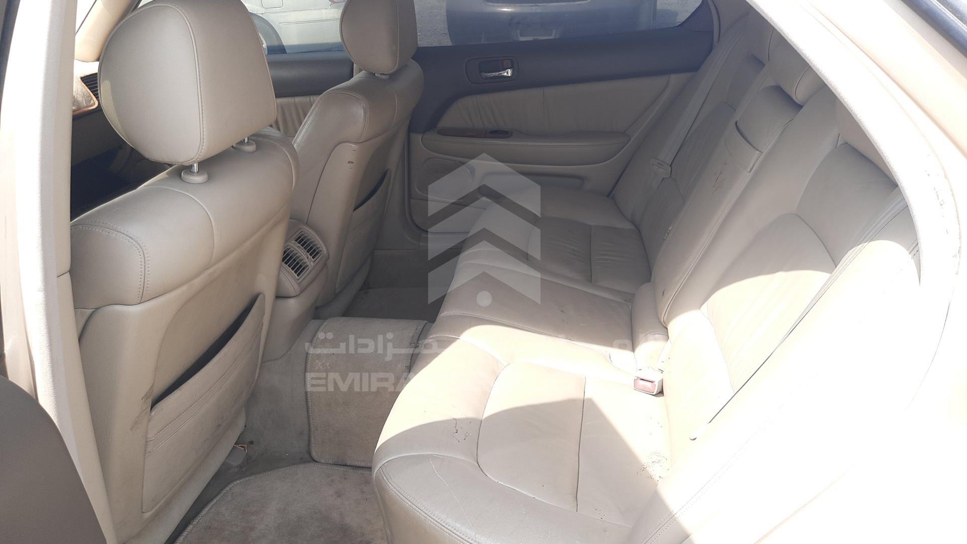 1998 LEXUS LS400 VIN: JT8BH28F0W0137534