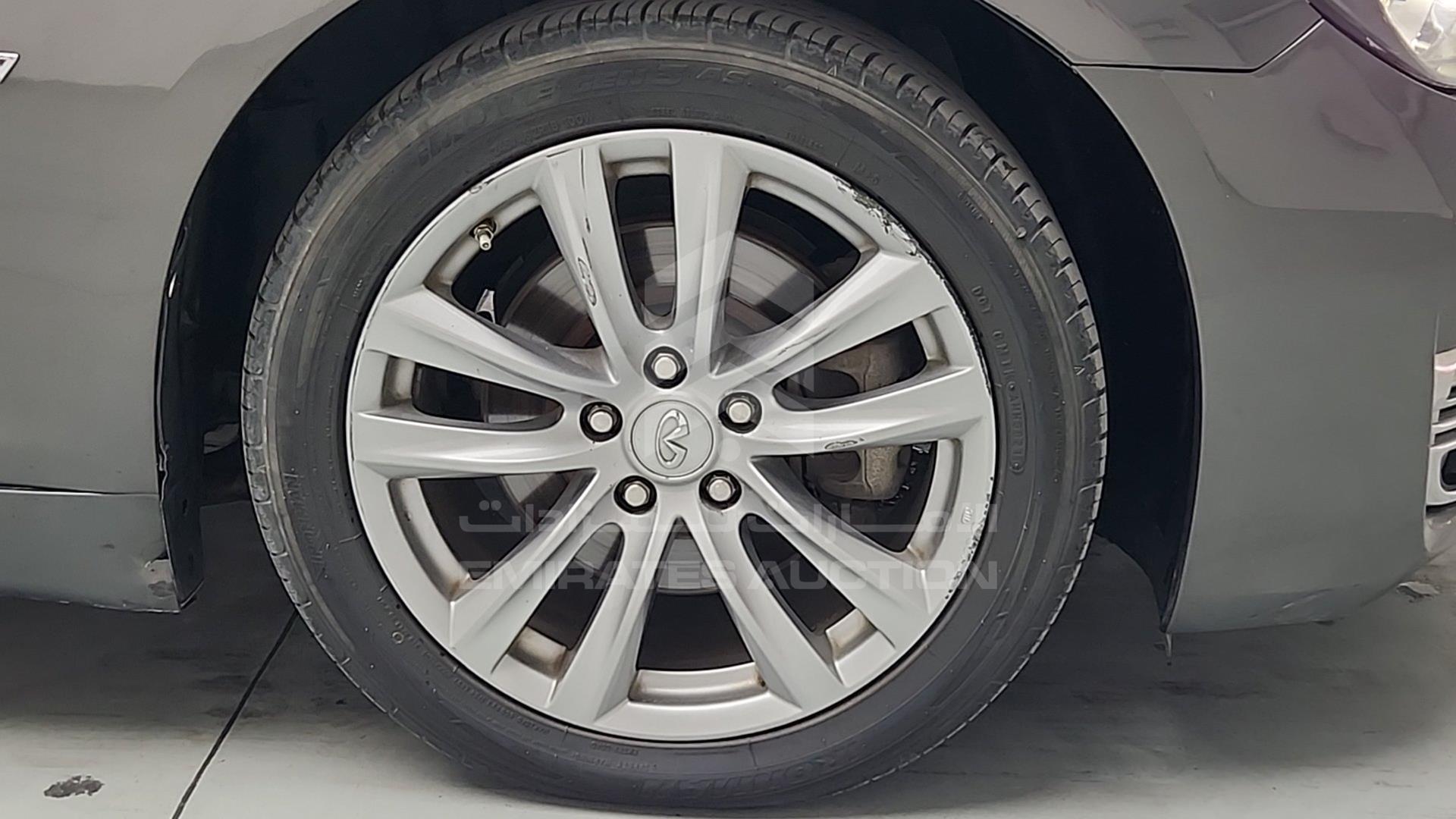 2016 INFINITI Q70 VIN: JNKBY1AP2GM320148