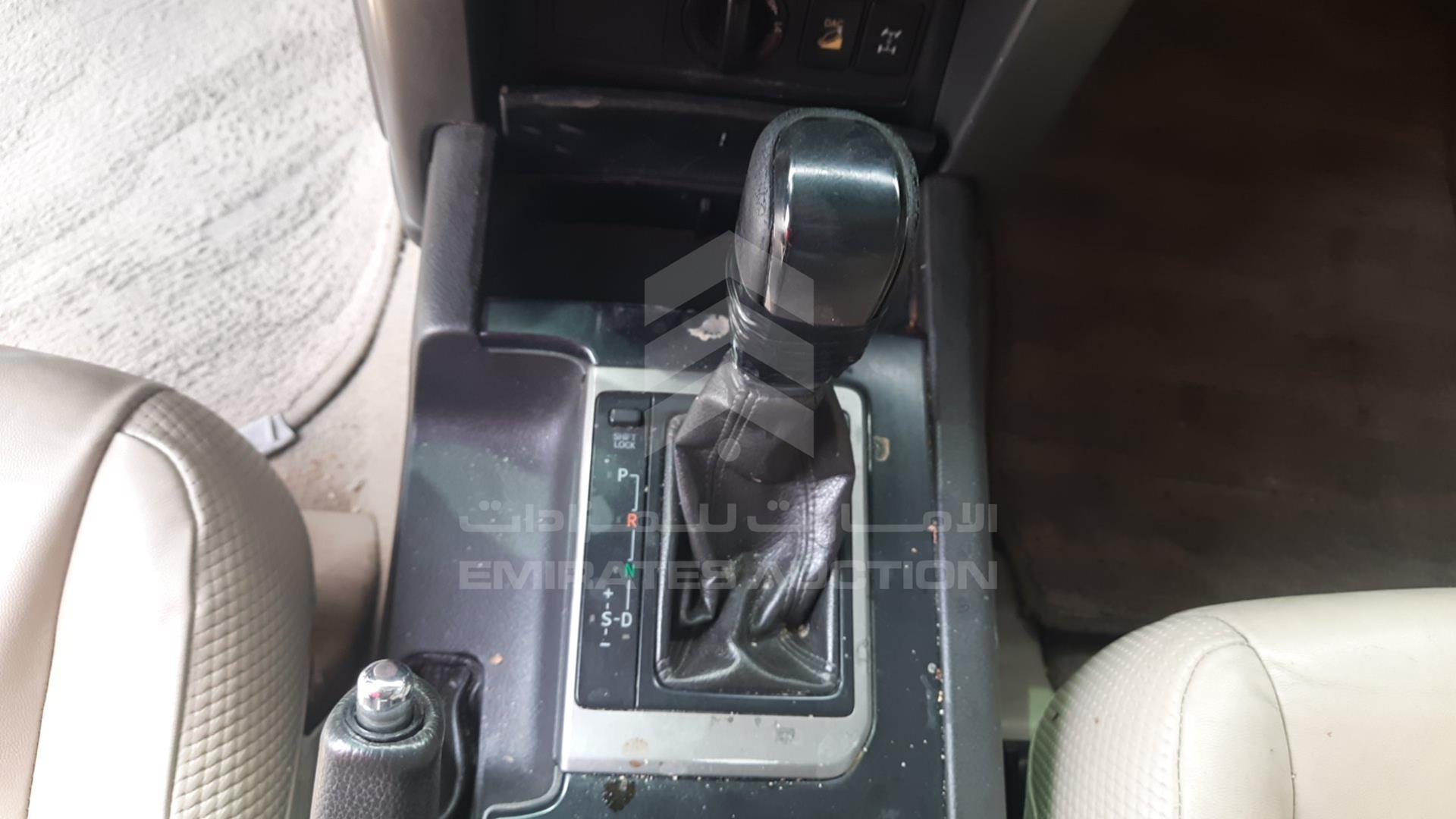 2011 TOYOTA LAND CRUISER PRADO VIN: JTEBU9FJ0B5010465