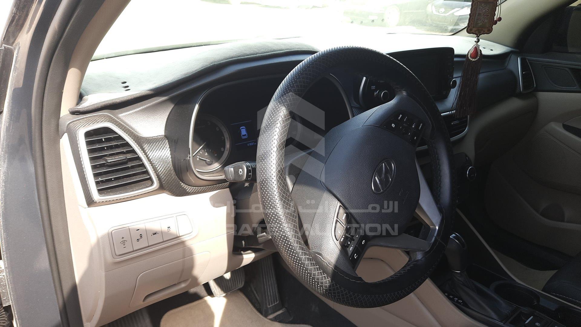 2019 HYUNDAI TUCSON VIN: KM8J33AL1KU963048