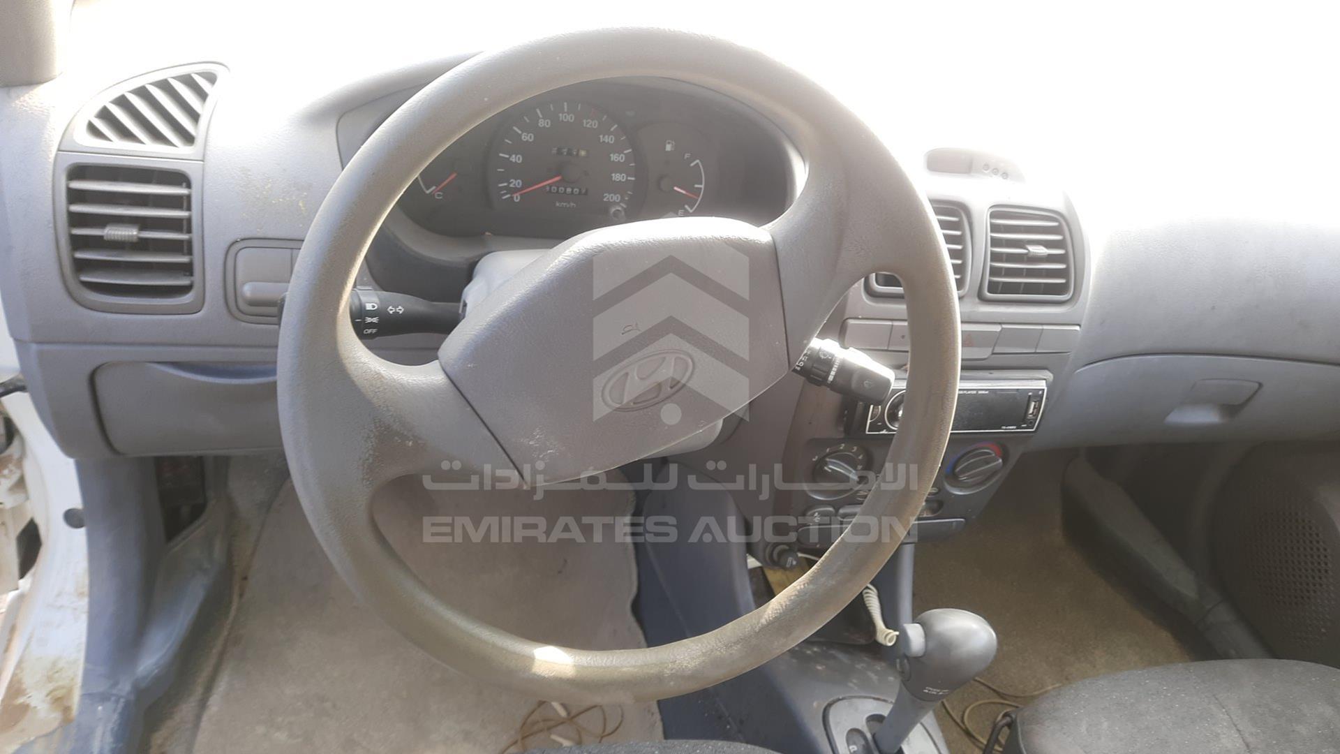 2002 HYUNDAI ACCENT VIN: KMHCG41GX2U293473