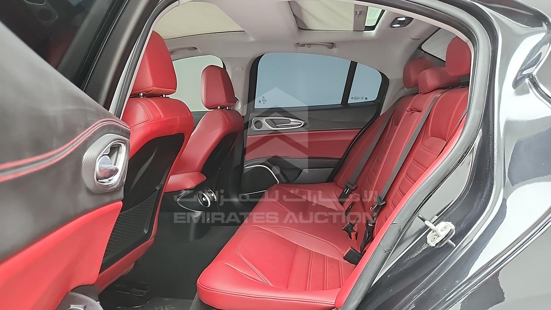 2019 ALFA ROMEO GIULIA VIN: ZAREAFDN7K7612658