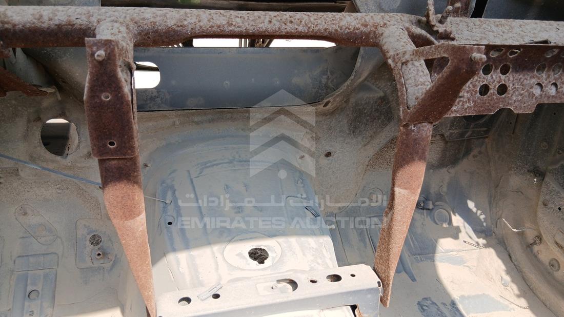 بي ام دبليو 325 2004 — نظم الترفيه وكاميرا المراقبة والملاحة — صورة 16