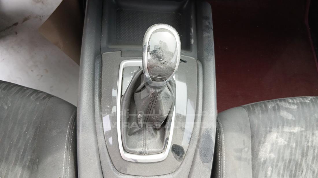2020 Nissan Rogue — Gear View — Photo 17
