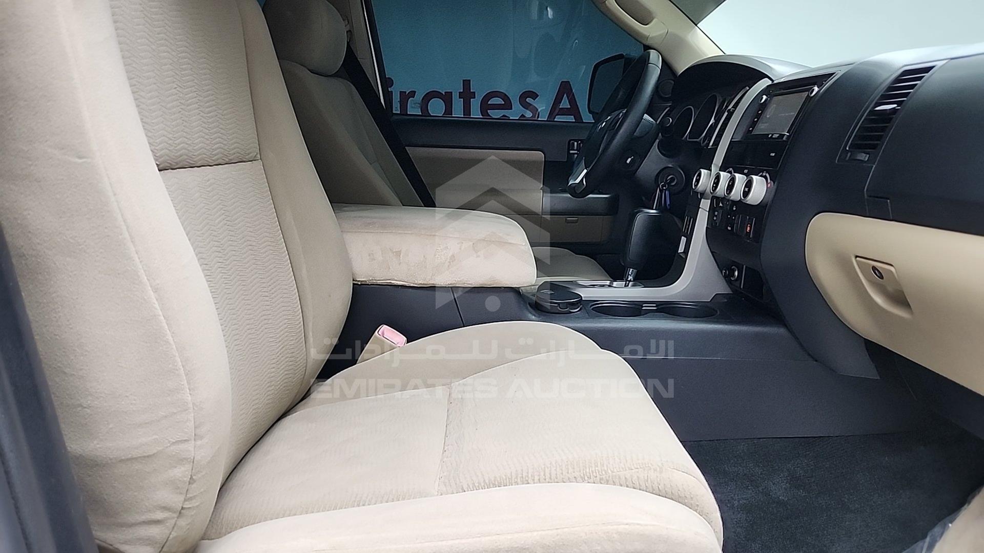2016 TOYOTA SEQUOIA VIN: 5TDBY64A2GS130442