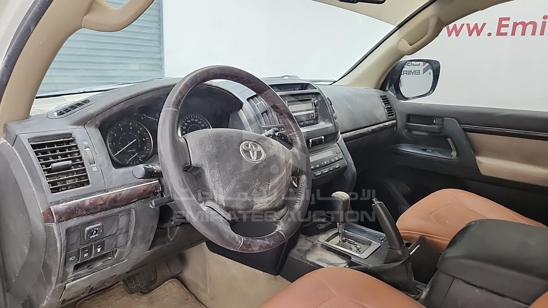 2011 TOYOTA LAND CRUISER VIN: JTMHU09J1B5054464