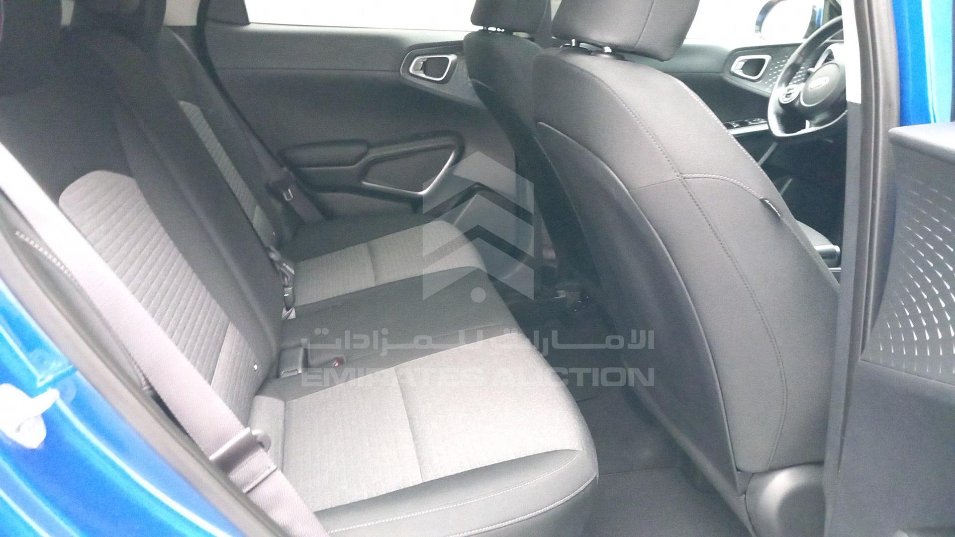2020 KIA SOUL VIN: KNDJ63AU6L7110925