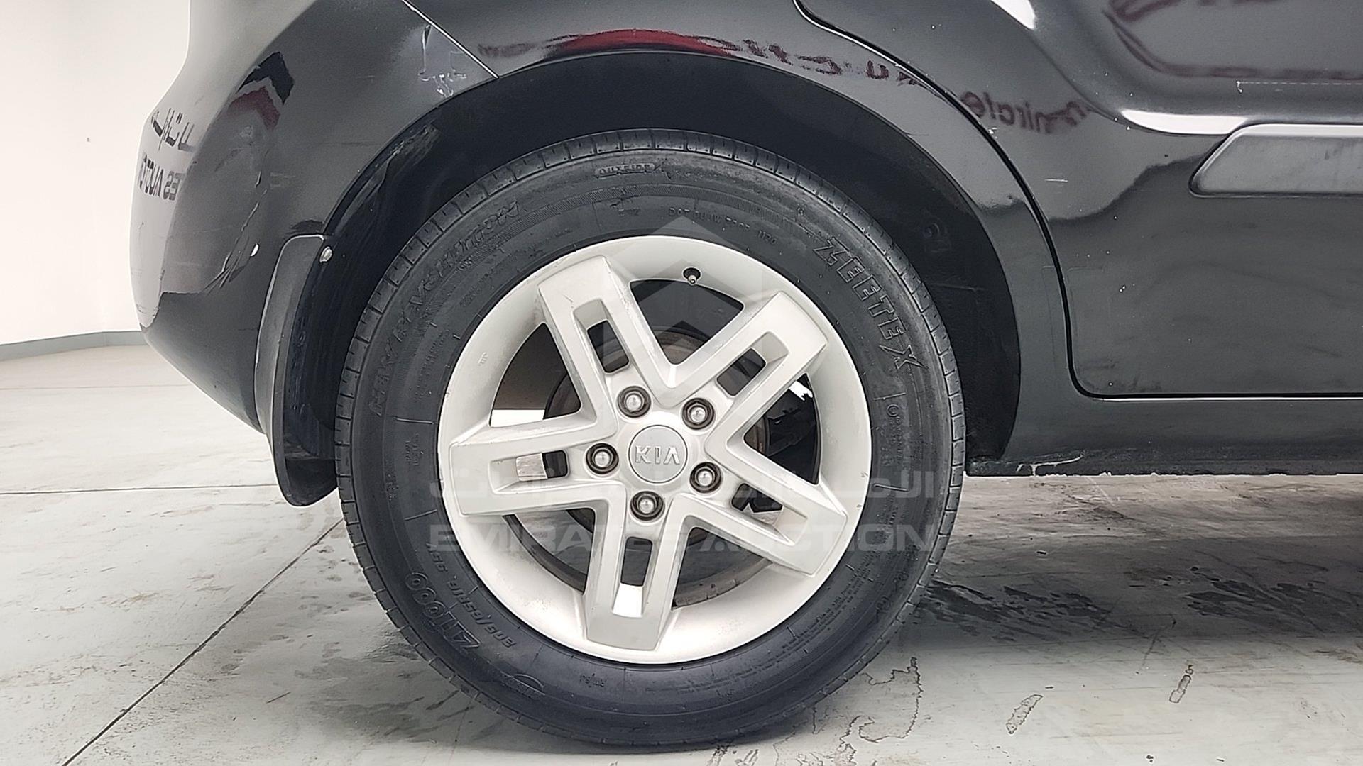 2012 KIA SOUL VIN: KNAJT8110C7323586