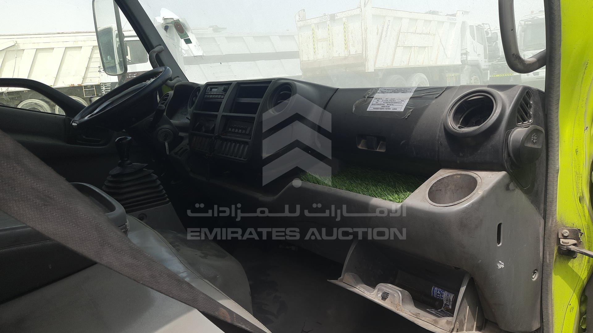 2014 HINO 300 VIN: JHHLCK1H9EK007302