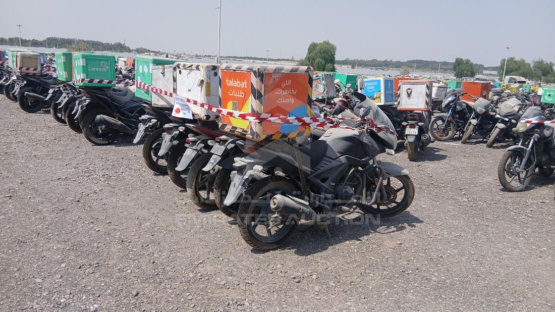 5 Motorbikes — Rear Right Angle — Photo 10