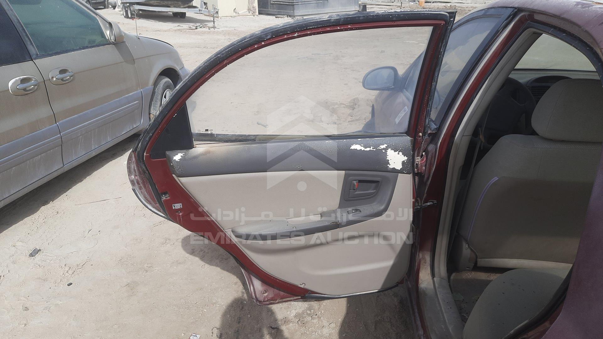 2004 KIA CERATO VIN: KNAFE223545028428