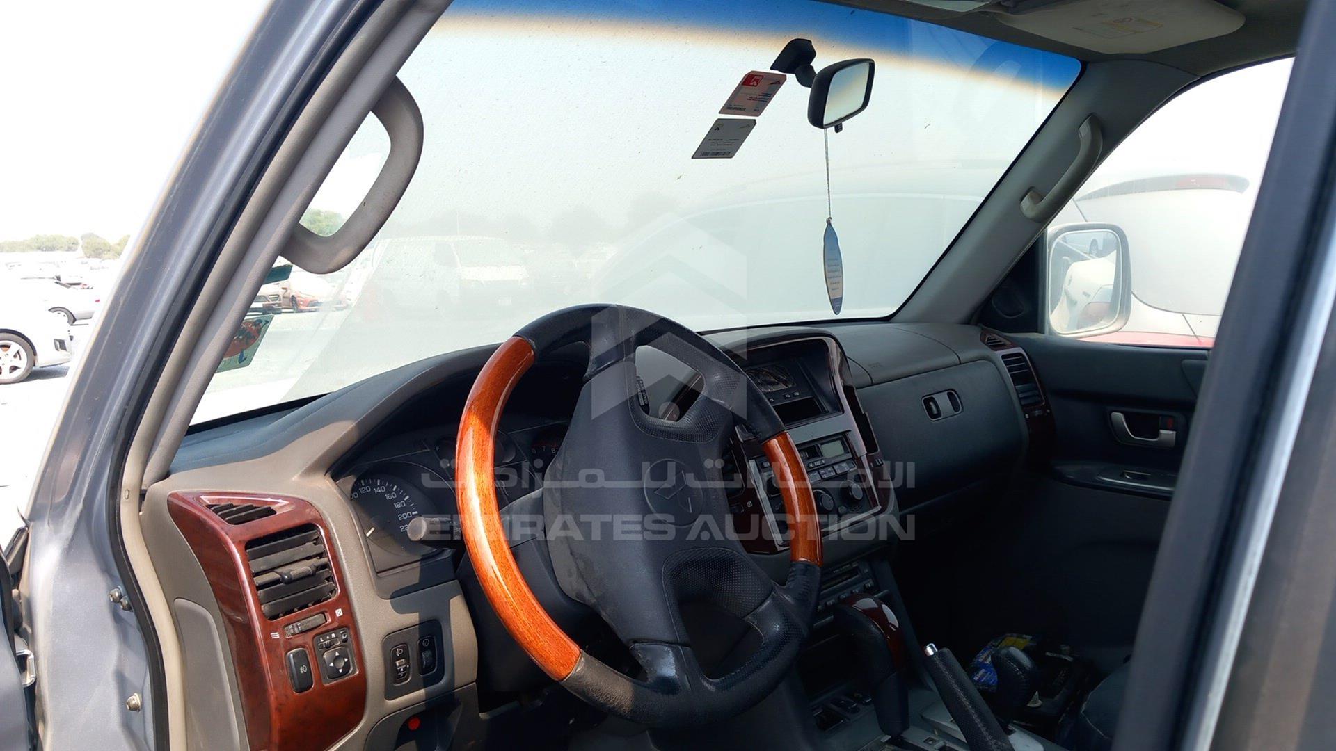 2006 MITSUBISHI PAJERO VIN: JMYLRV73W6J704329