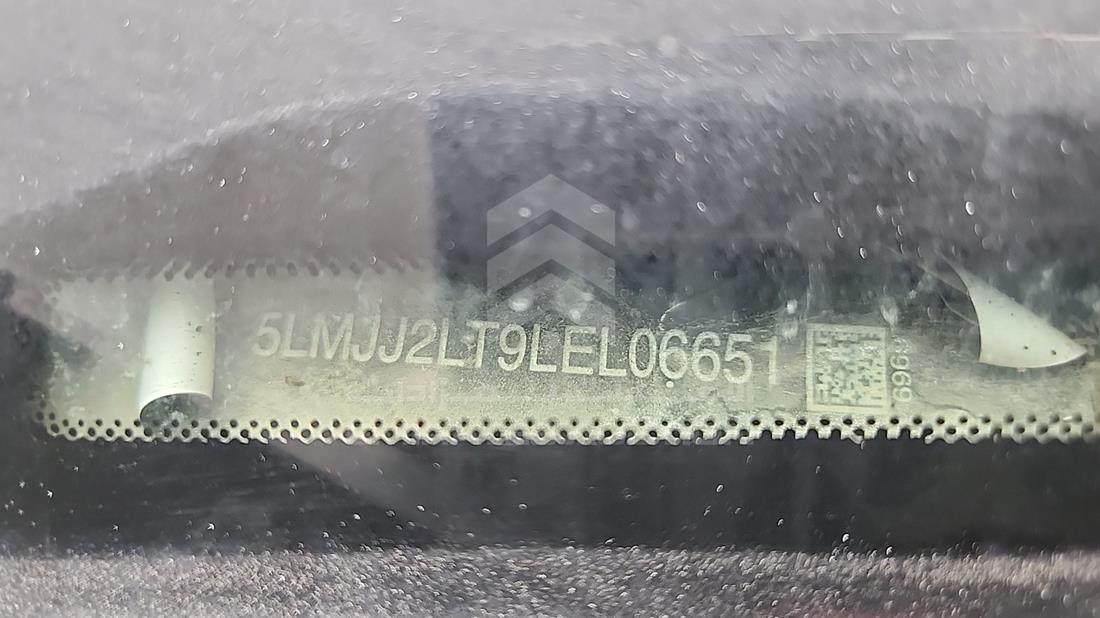 2020 Lincoln Navigator — VIN on Frame — Photo 2