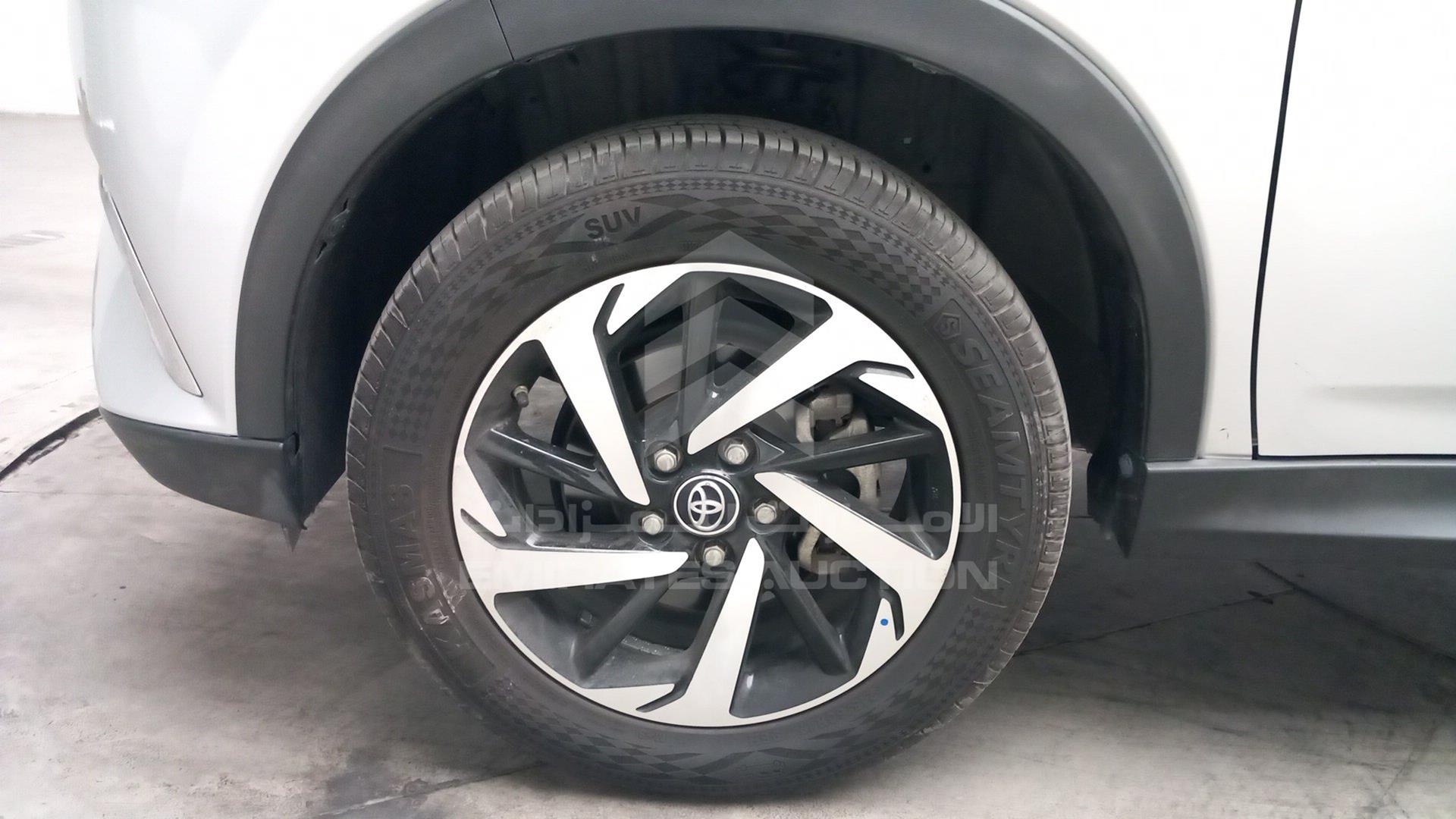 2019 TOYOTA RUSH VIN: MHKEF8BF9KK001150