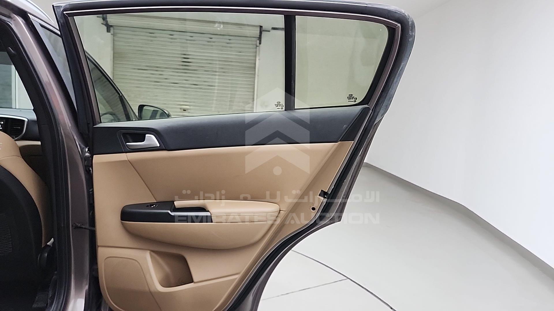 2020 KIA SPORTAGE VIN: U5YPH8141LL777526