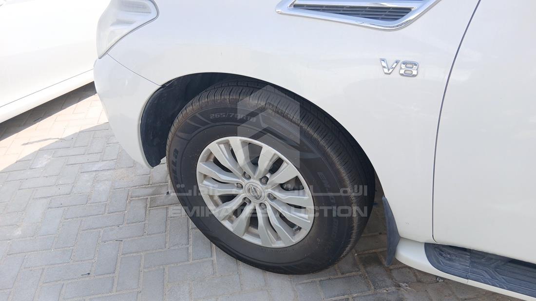 نيسان باترول 2019 — الإطار الأمامي الأيسر — صورة 31
